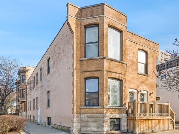 2427 N Seminary Ave 
