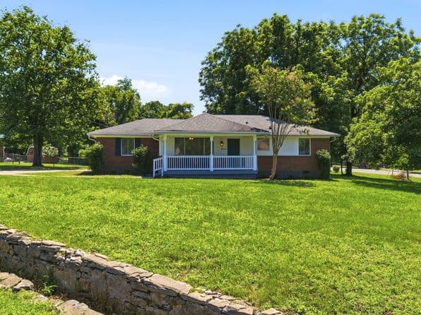 2400 Sandy Dr