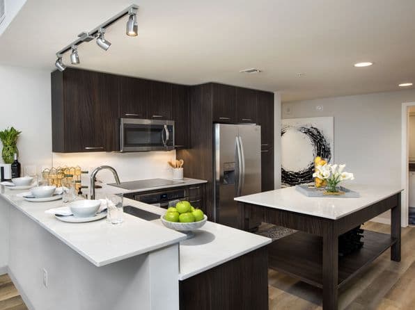 301 Harbour Place Dr