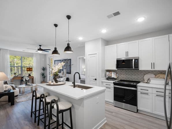 3010 Ardisia Dr