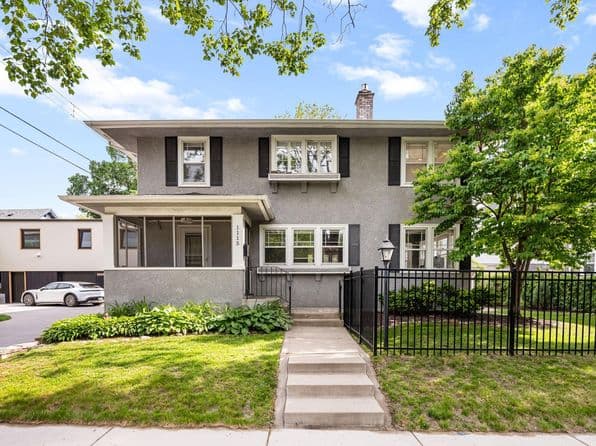 1115 W 48th St
