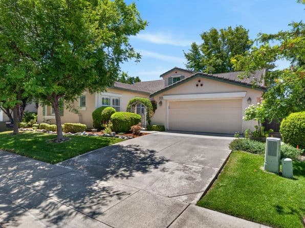 380 Lyman Cir