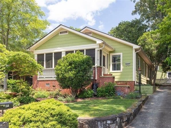 856 Woodland Ave Se