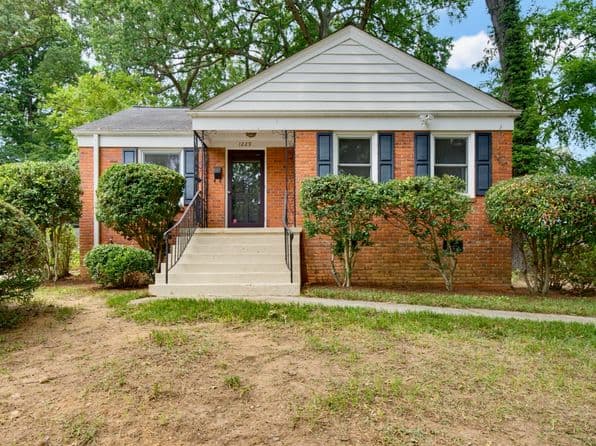 1229  St