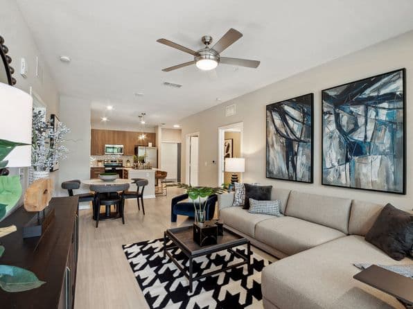 2410 Ca Breeze Cir