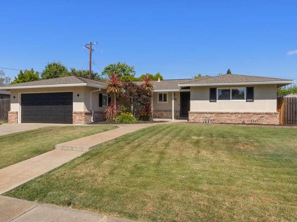 1391 Los Padres Way
