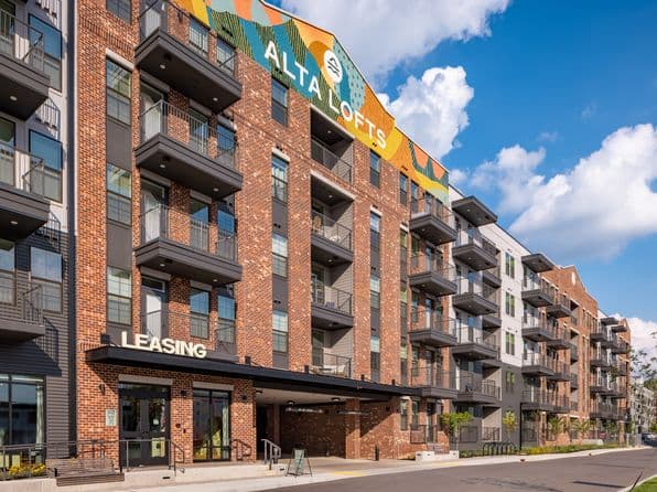 210 Cumberland Bnd