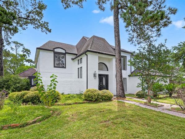 15618 Banty Falls Ct