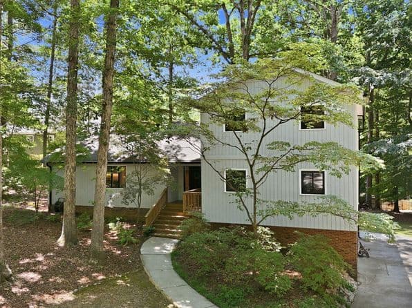 6101 Dresden Ln