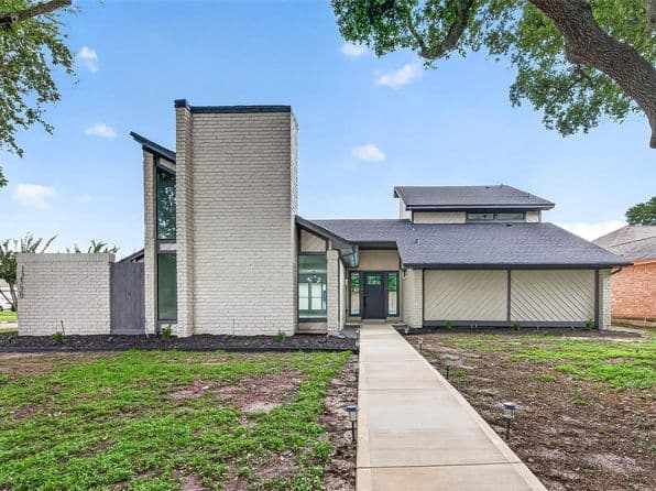 12530 Olympia Dr