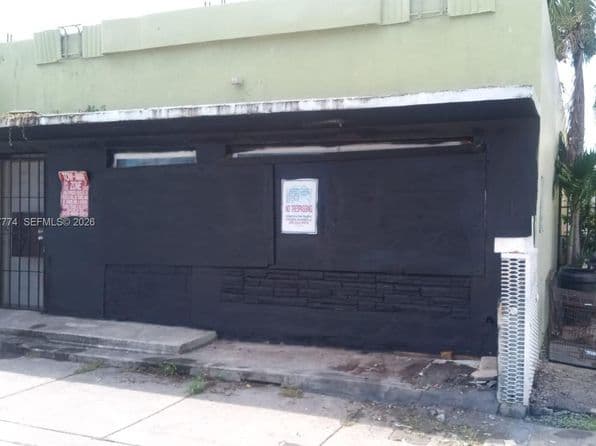 6930 Nw 15th Ave