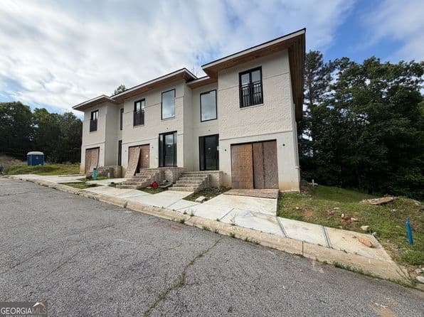 3467 Benjamin E Mays Dr Sw 
