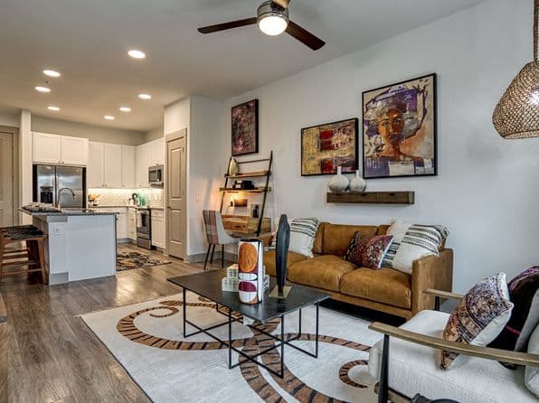 10801 N Mopac Expy