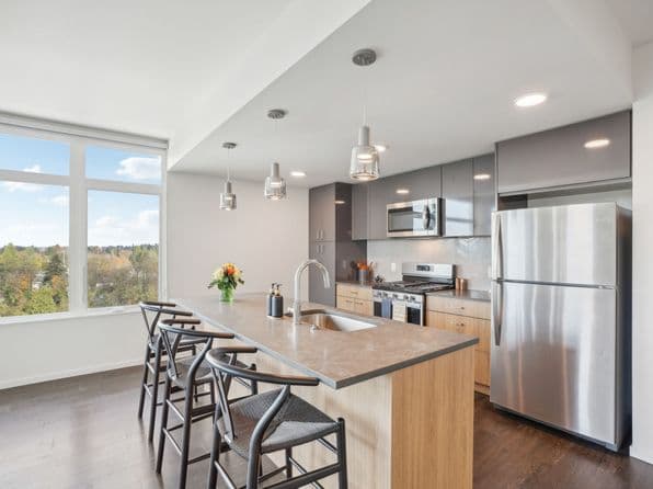 875 Ne 27th Ave