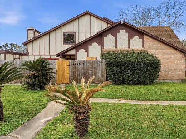 12251 W Village Dr 