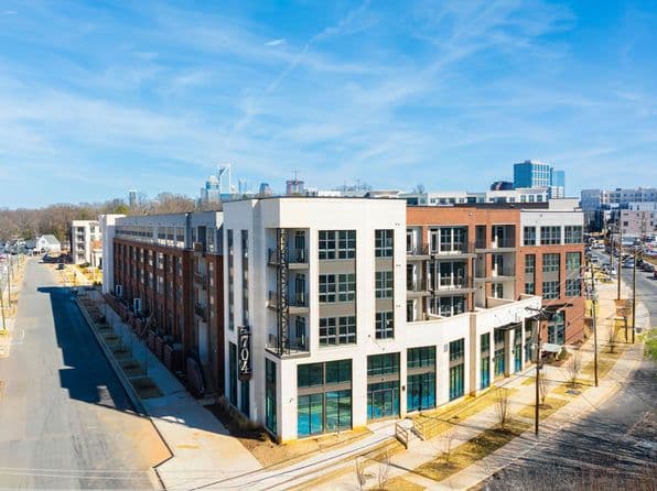 704 W Tremont Ave
