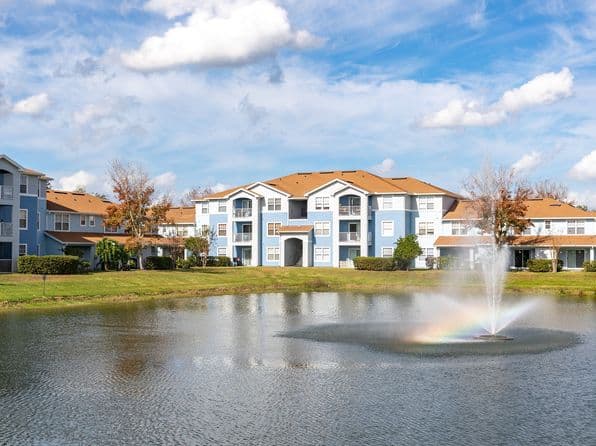 5975 Lake Pointe Village Cir