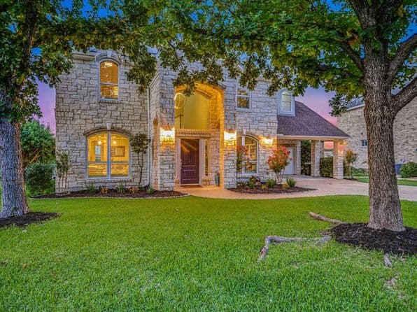 10613 Pointe View Dr