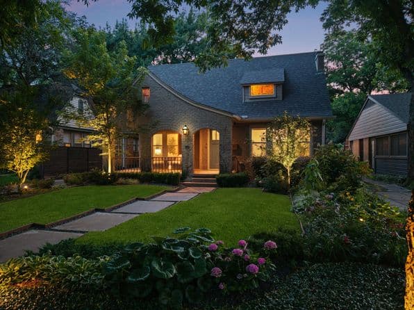 1119 N Winnetka Ave
